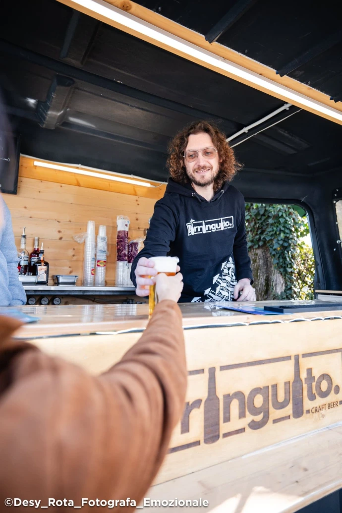 Impianto di spillatura professionale a 6 spine su beer truck Birringuito